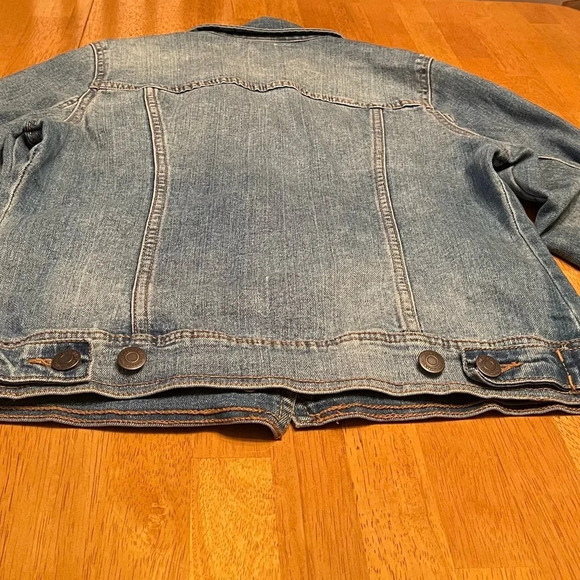 Old Navy denim jacket, size small - Picture 4 of 7